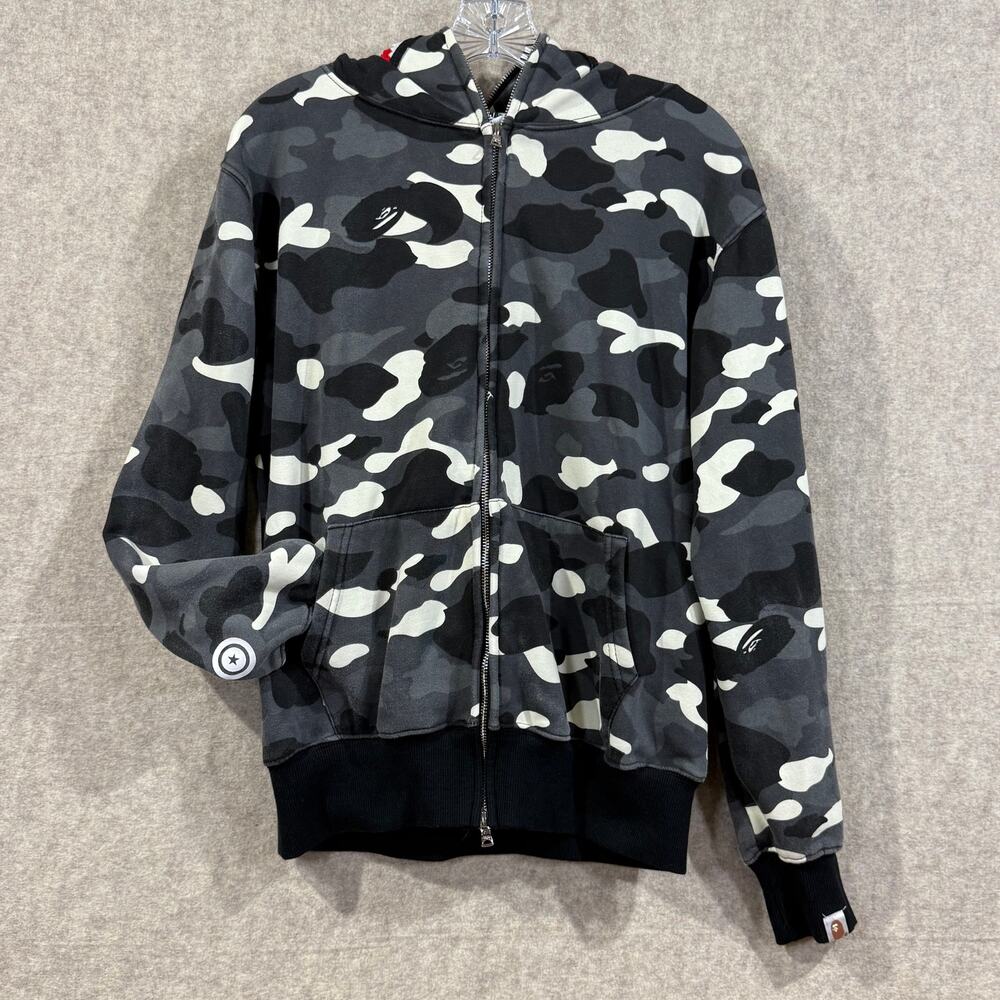 BAPE City Camo Shark WGM Full-ZipHoodie (FW18) MEDIUM